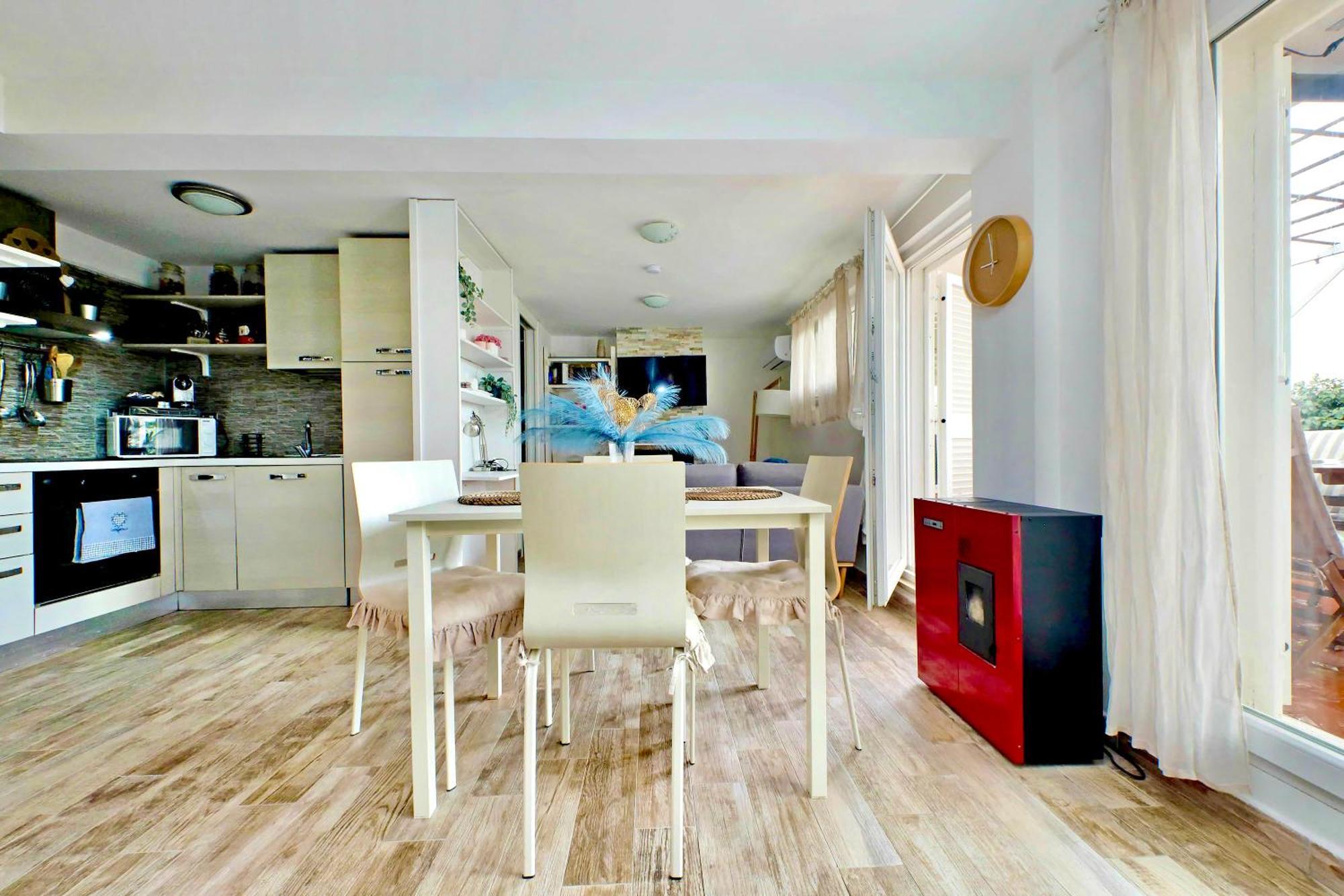 The Attic Apartment Civitavecchia Exterior photo