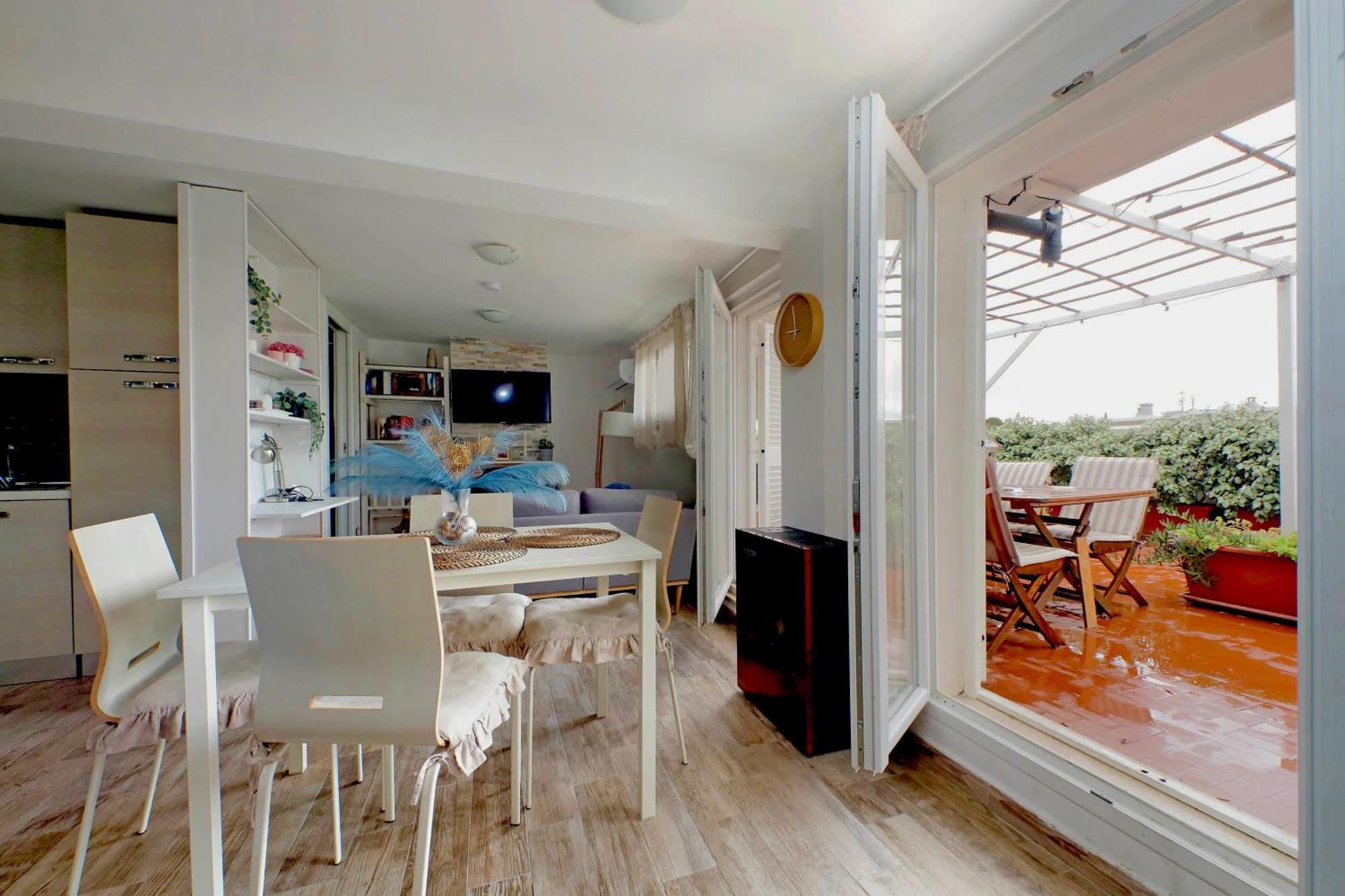 The Attic Apartment Civitavecchia Exterior photo