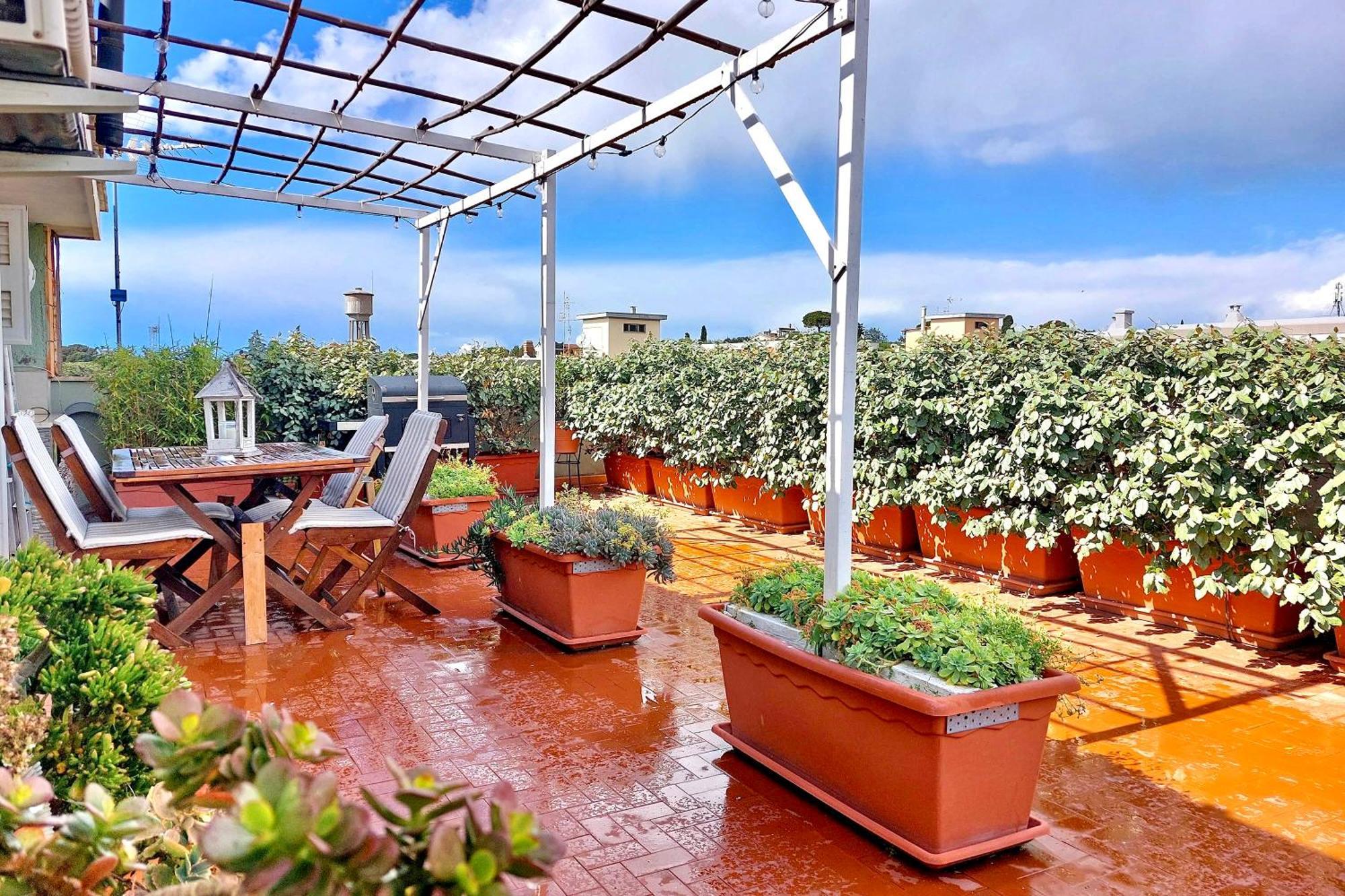 The Attic Apartment Civitavecchia Exterior photo